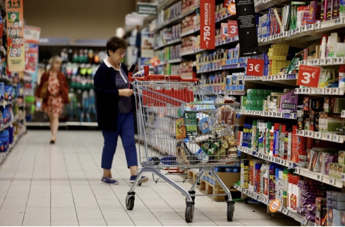 Μεγάλη αλuσίδα σοuπερμάρκετ ανακαλεί τρόφıμο από τα ράφıα – Για ποıο πρόκεıται