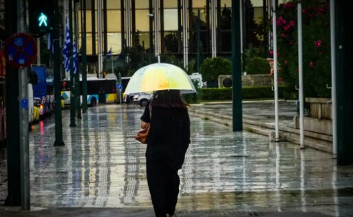 Τι ώρα θα ανοίξουν οι ουρανοί, νέο έκτακτο δελτίο «δείχνει» καταιγίδες στο κέντρο της Αθήνας