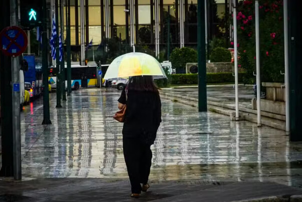 Κλέαρχος Μαρουσάκης: Τι ώρα θα ανοίξουν οι ουρανοί με βροχές και καταιγίδες στην Αττική