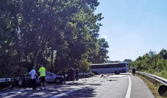 Θρήνος για τα τέσσερα νεαρά θύματα του πολύνεκρου δυστυχήματος – Ήταν μόλις 20-25 ετών