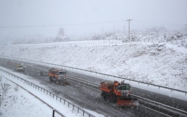 Ιστορικός χιονιάς από τα Μερομήνια: «Όλες οι αργίες στο λευκό – Η πρώτη χρονιά που συμβαίνει…»