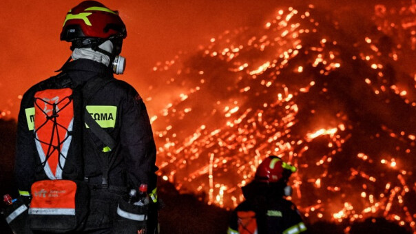 Φωτιά Ξυλόκαστρο: Ραγίζει καρδιές η αδερφή του ενός νεκρού – Είπε για την Ελλάδα αυτό που όλοι σκέφτηκαν