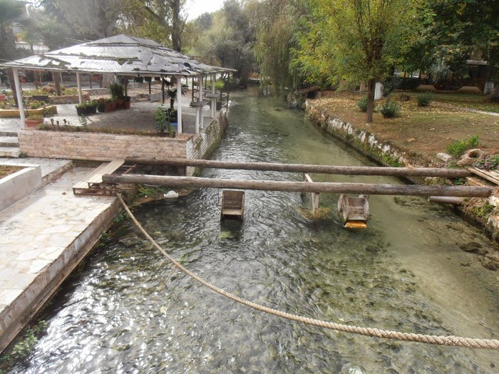 Θυμίζει Ολλανδικό τοπίο. Στην πραγματικότητα όμως πρόκειται για ένα υπέροχο Ελληνικό χωριό!