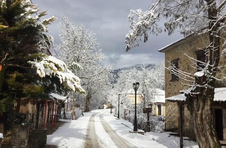 Δεν χρειάζεται να ψάξεις πολύ.. Ο παράδεισος υπάρχει και βρίσκεται μόλις 2 ώρες από την Αθήνα!