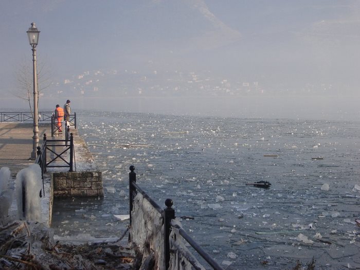 Το μοναδικό κατοικημένο νησί λίμνης στον κόσμο χωρίς όνομα βρίσκεται στην Ελλάδα!