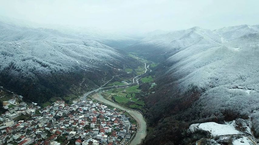 Μαγεύει η χιονισμένη ορεινή Ξάνθη