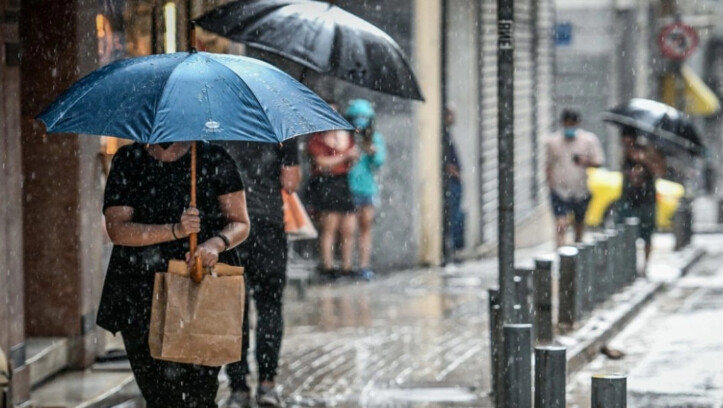 Προειδοποίηση από τον Αρνιακό: Αλλάζει ραγδαία ο καιρός σε λίγες ώρες – Πού θα έχει καταιγίδες