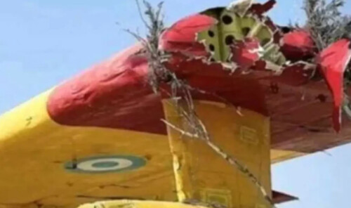 Φωτογραφία – σοκ από το χτυπημένο Canadair που επιχειρούσε στη φωτιά της Ναυπακτίας, παραλίγο νέα τραγωδία