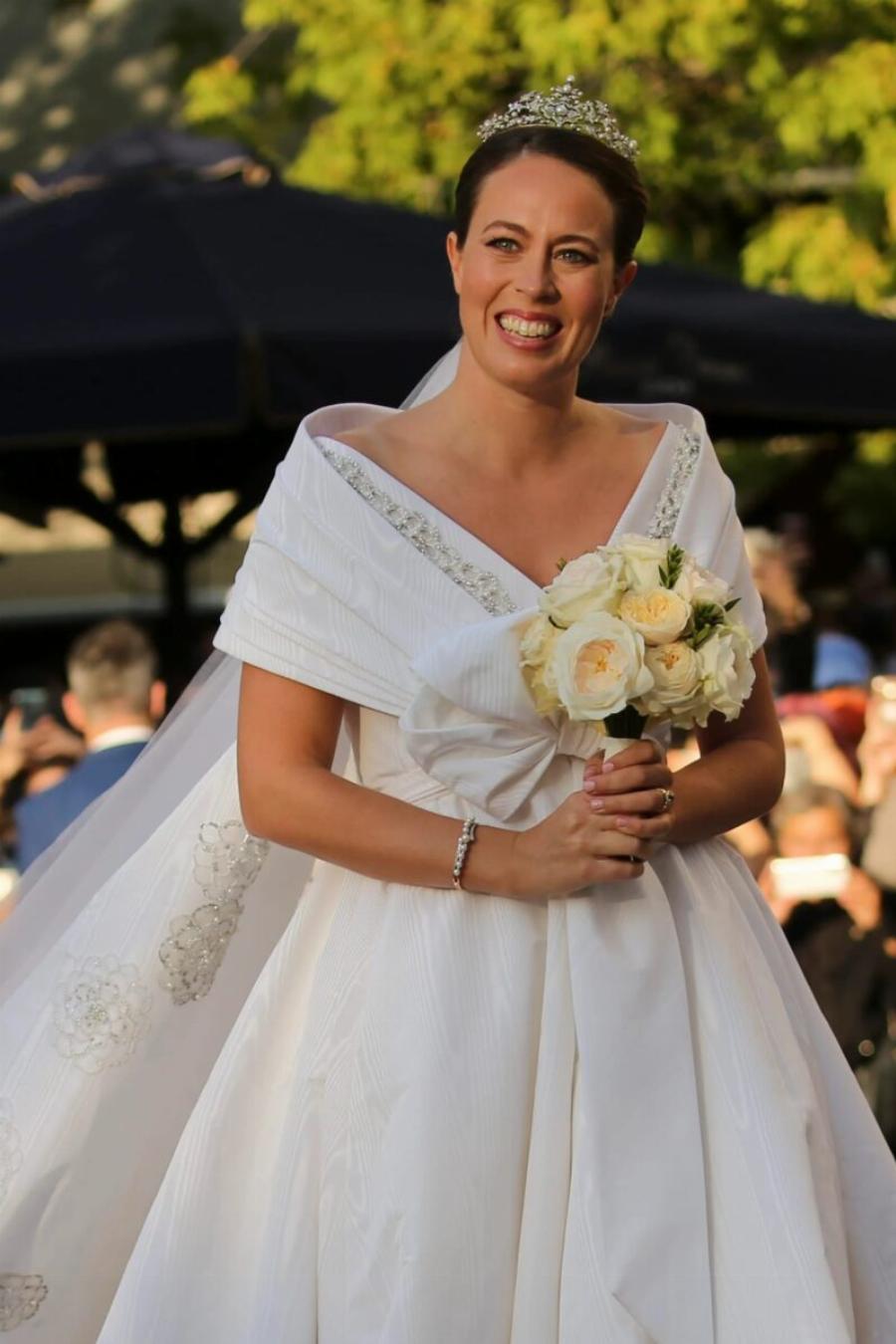Η Χρυσή Βαρδινογιάννη φόρεσε την Antique Corsage Tiara με μαργαριτάρια και διαμάντια στον γάμο της